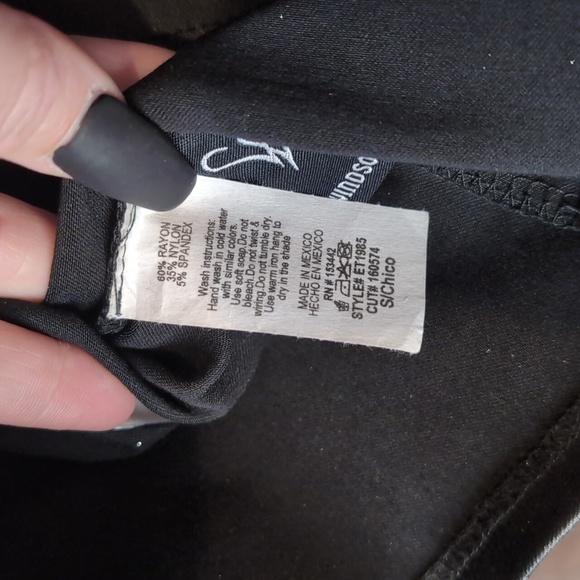 Black leather mini skirt - Picture 5 of 5